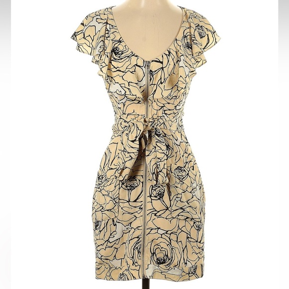 Bebe Chic Cream Roses Floral Ruffle Front Zipper Mini Dress Size XXS Y2K - Picture 7 of 8